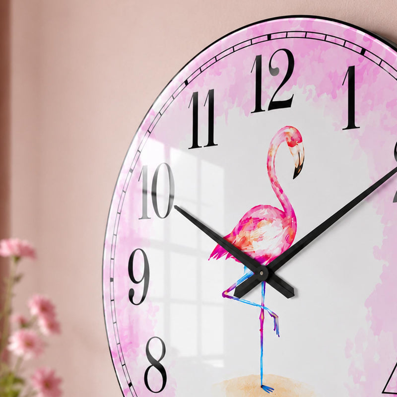 Tek Ayak Üstünde Duran Pembe Flamingo Cam Duvar Saati