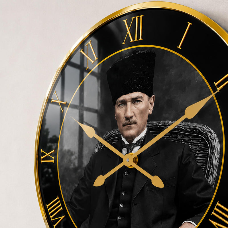 Atatürk Klasik Portre Cam Duvar Saati
