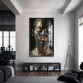 Eyes of Gold Cam Tablo – Siyah Çerçeveli Cam Tablo