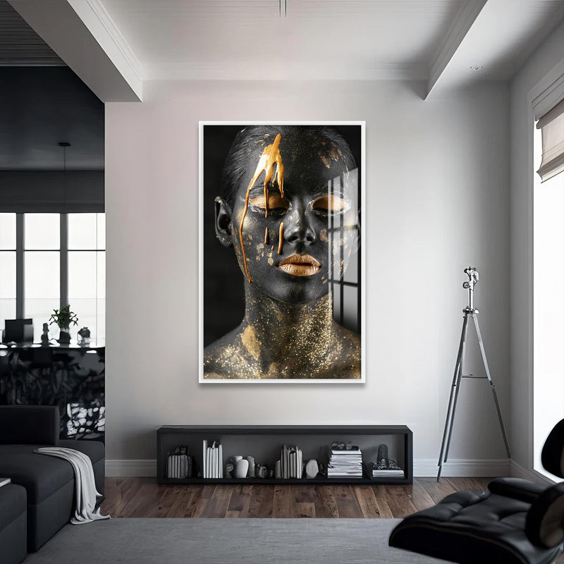 Eyes of Gold Cam Tablo – Beyaz Çerçeveli Cam Tablo