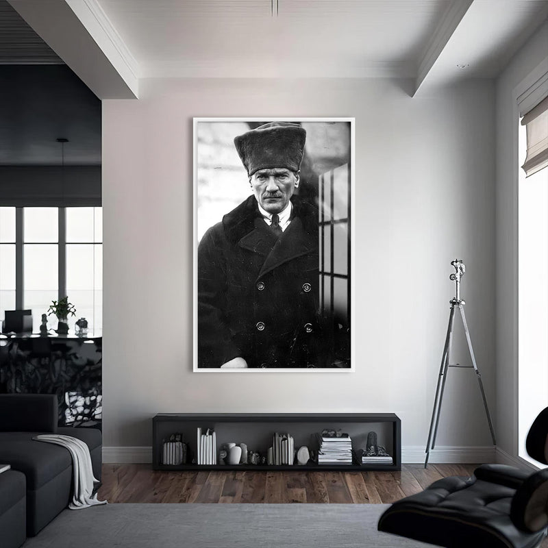Atatürk Cam Tablo – Beyaz Çerçeveli Cam Tablo