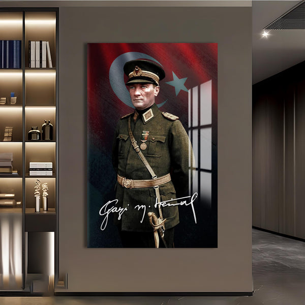 Üniformalı Atatürk Cam Tablo
