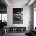 Atatürk Cam Tablo – Beyaz Çerçeveli Cam Tablo