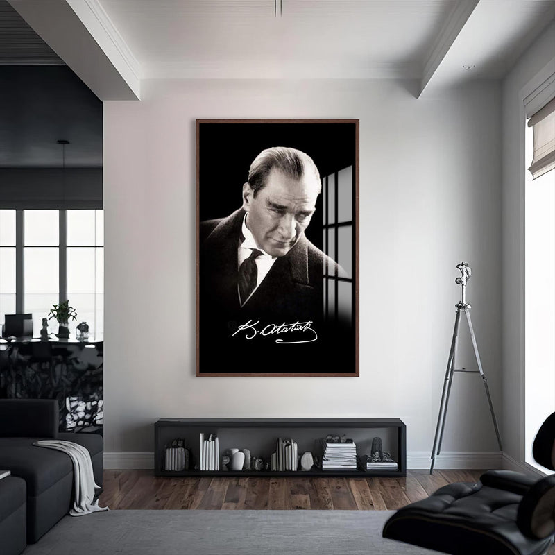 İmzalı Atatürk Cam Tablo – Ceviz Çerçeveli Cam Tablo