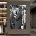 Kalabalık Önünde Atatürk Cam Tablo – Cam Tablo
