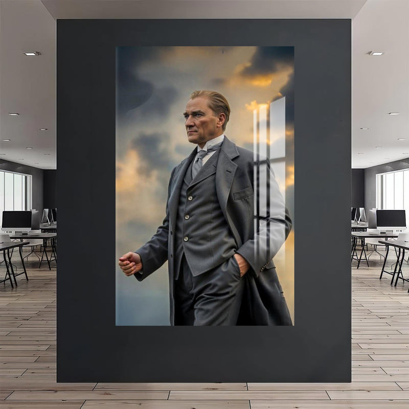 Yürüyen Atatürk Cam Tablo – Cam Tablo