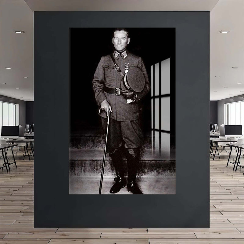 Atatürk Portresi Cam Tablo – Cam Tablo