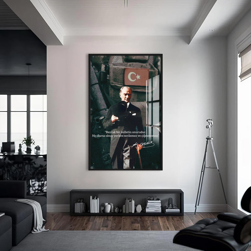 Bayrak Sözü Atatürk Cam Tablo – Siyah Çerçeveli Cam Tablo