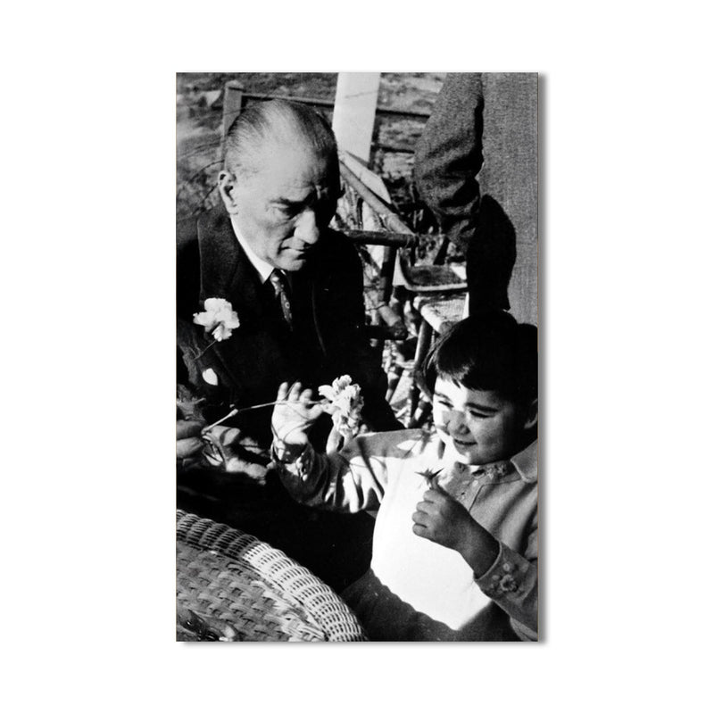 Atatürk ve Ülkü Cam Tablo – Cam Tablo