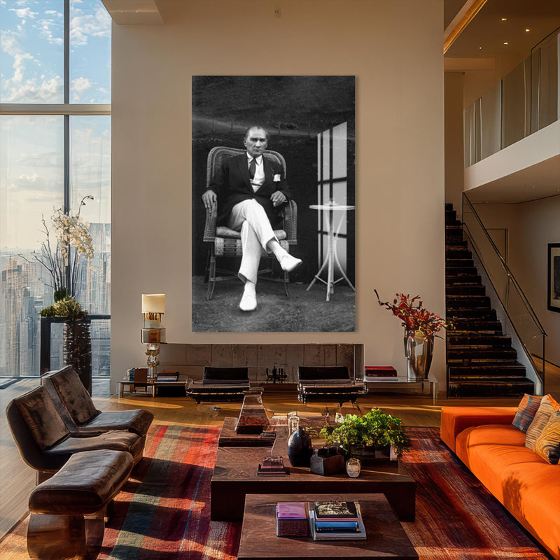 Oturan Atatürk Cam Tablo – Cam Tablo