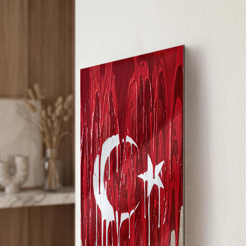 Damlayan Boya Türk Bayrağı Cam Tablo – Cam Tablo