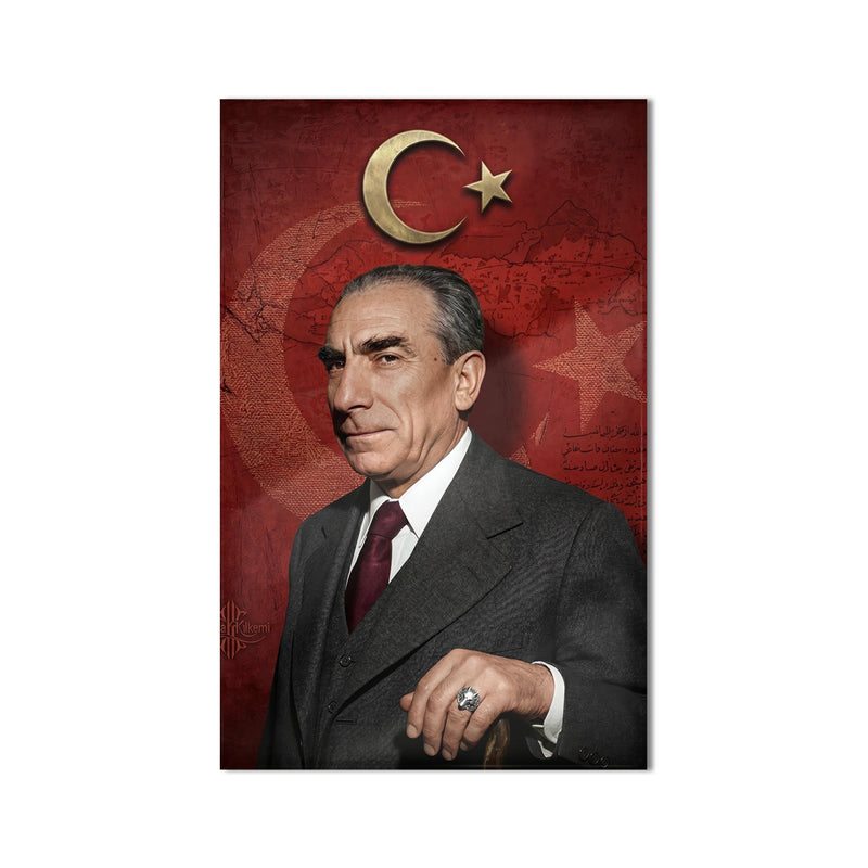 Türk Milliyetçi Portre Cam Tablo Ortam Görseli