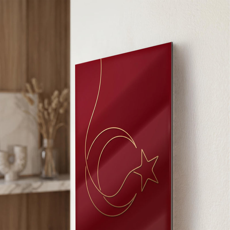 Altın Çizgi Minimal Türk Bayrağı Cam Tablo – Cam Tablo