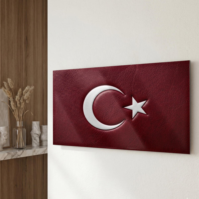 Kabartma Deri Görünümlü Türk Bayrağı Cam Tablo – Cam Tablo