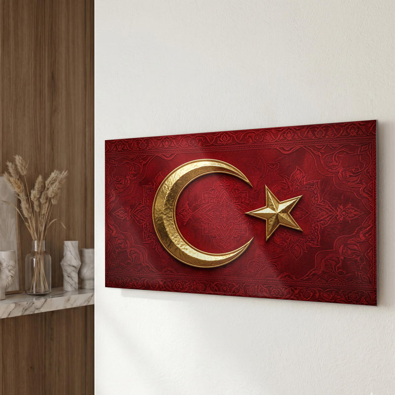 Kadife Görünümlü Altın Türk Bayrağı Cam Tablo – Cam Tablo