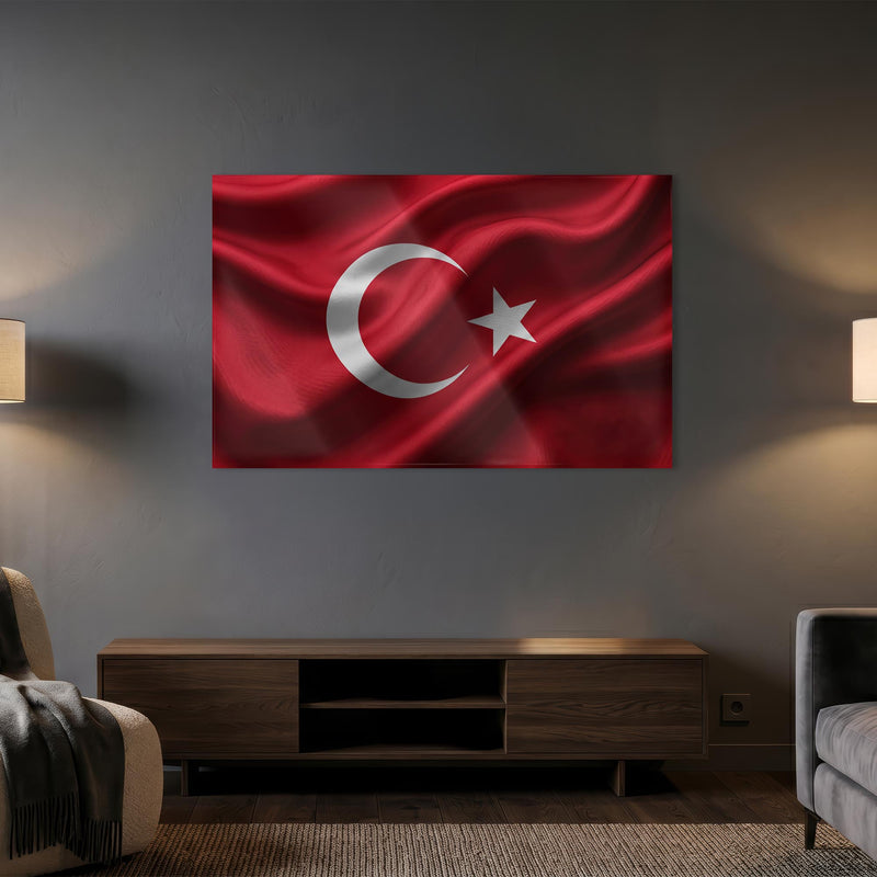 İpek Görünümlü Türk Bayrağı Cam Tablo – Cam Tablo