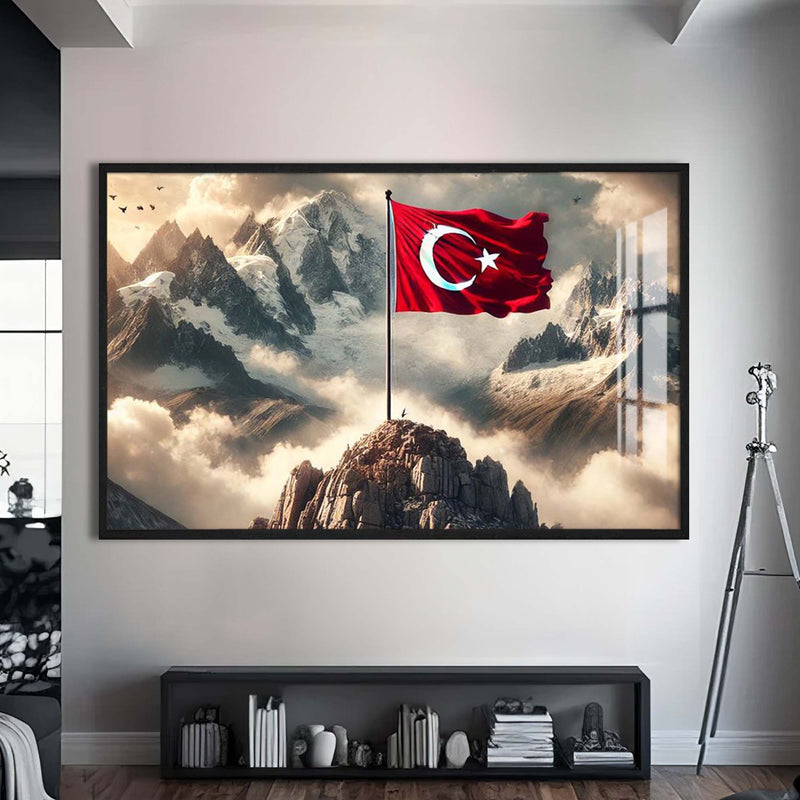 Türk Bayrağı Cam Tablo – Siyah Çerçeveli Cam Tablo