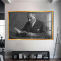 Kitap Okuyan Atatürk Cam Tablo – Altın Çerçeveli Cam Tablo