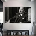Koltukta Atatürk Cam Tablo – Beyaz Çerçeveli Cam Tablo