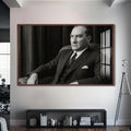 Koltukta Atatürk Cam Tablo – Ceviz Çerçeveli Cam Tablo