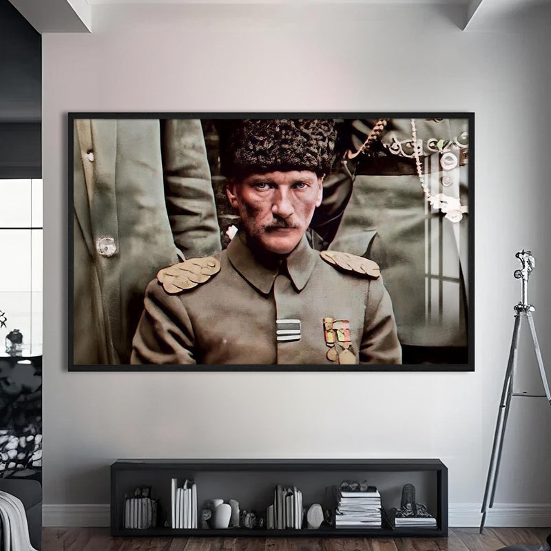 Atatürk Cam Tablo – Siyah Çerçeveli Cam Tablo