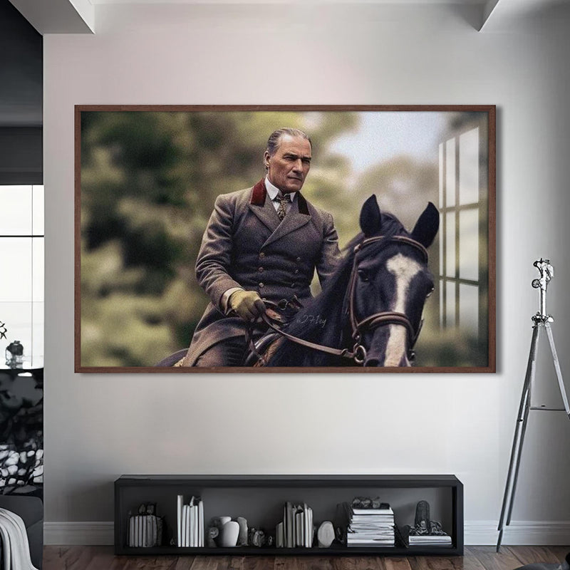 Ata Binmiş Atatürk Cam Tablo – Ceviz Çerçeveli Cam Tablo