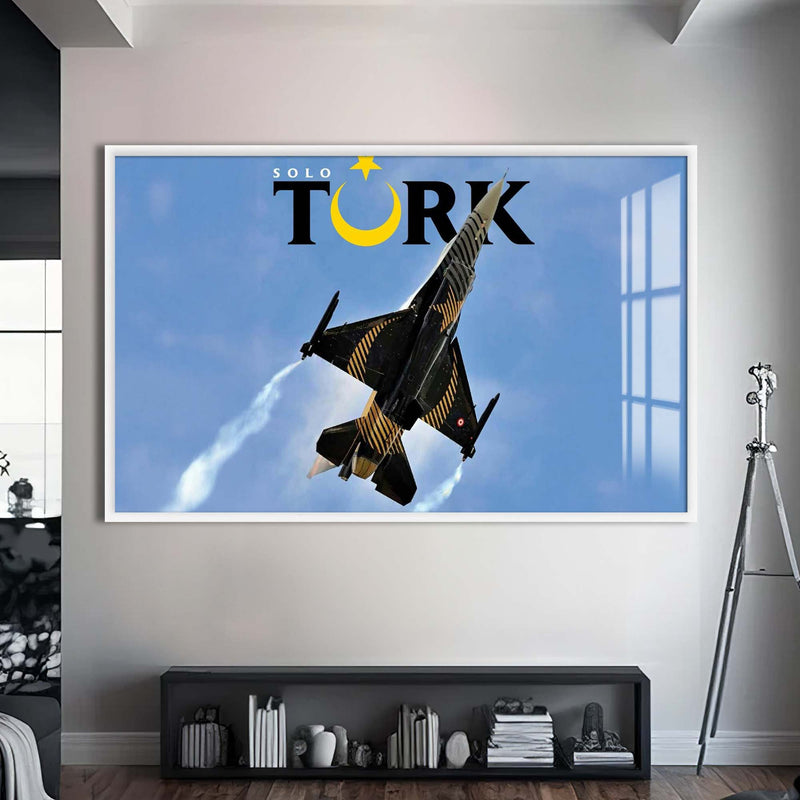 Türk F16 Uçağı Cam Tablo – Beyaz Çerçeveli Cam Tablo