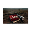 Türk Bayrağı Ve Silah Cam Tablo – Cam Tablo