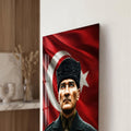 Kalpaklı Atatürk Cam Tablo