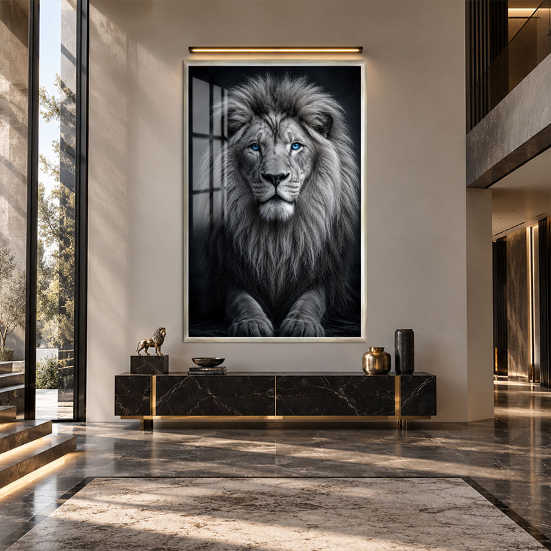 Mavi Gözlü Aslan Cam Tablo – Gümüş Çerçeveli Cam Tablo