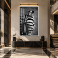Zebra Sırtı Siyah Beyaz Cam Tablo – Beyaz Çerçeveli Cam Tablo