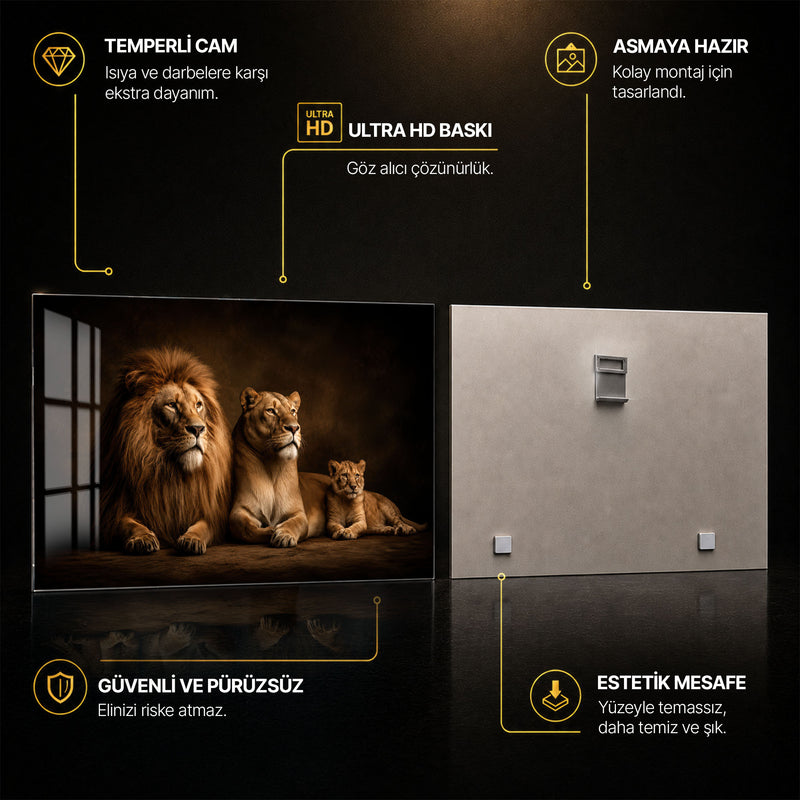 Karanlıkta Aslan Ailesi Cam Tablo – Cam Tablo