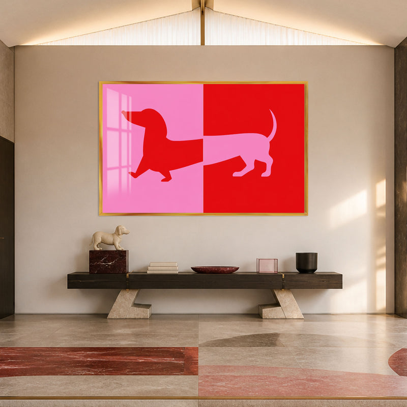 Pembe Kırmızı Sosis Köpek Cam Tablo – Altın Çerçeveli Cam Tablo