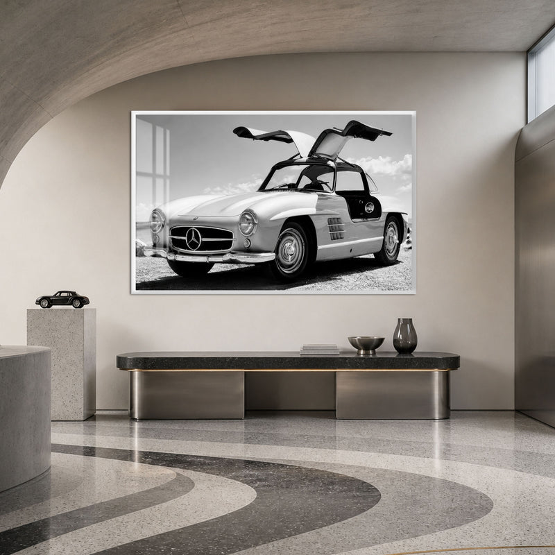Siyah Beyaz Kanat Kapılı Klasik Cam Tablo – Beyaz Çerçeveli Cam Tablo