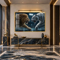 Aslan ve Kaplan Karşı Karşıya Cam Tablo – Altın Çerçeveli Cam Tablo