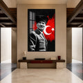 Fırça Bayraklı Atatürk Cam Tablo – Siyah Çerçeveli