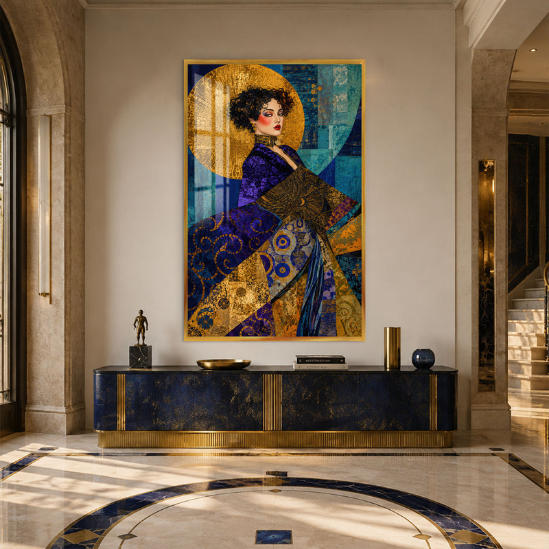 Klimt Esintili Kadın Cam Tablo – Altın Çerçeveli Cam Tablo
