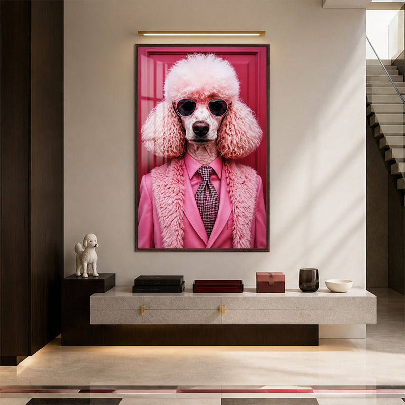 Pembe Takımlı Pudel Köpek Cam Tablo – Ceviz Çerçeveli Cam Tablo