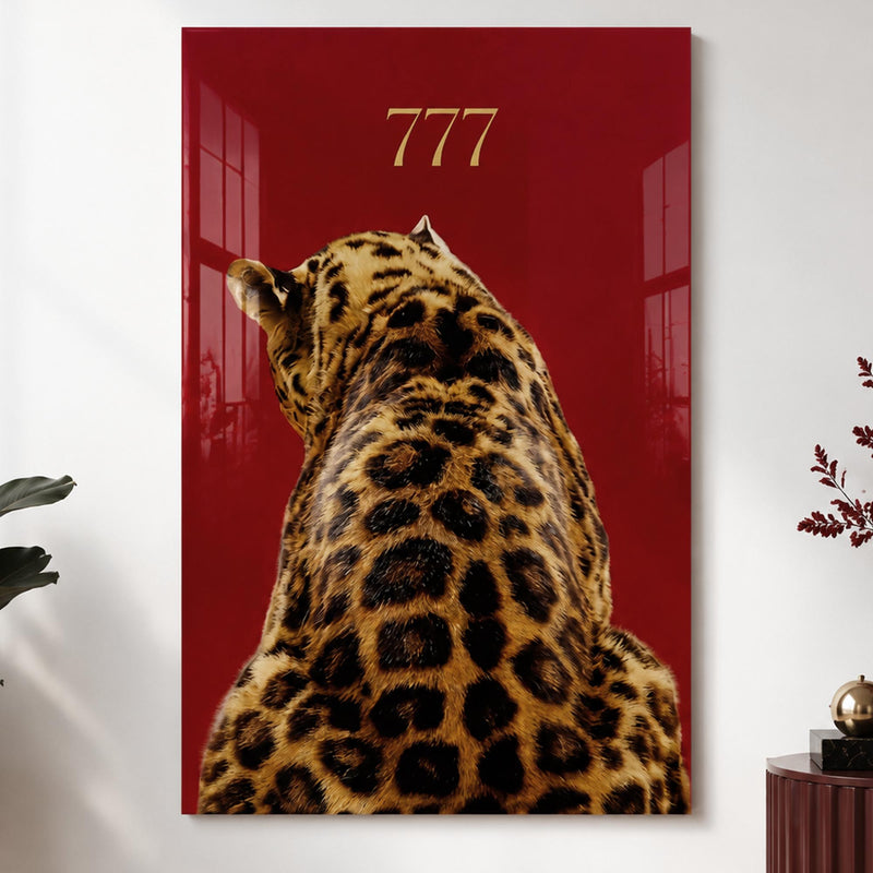 Kırmızı Zeminde 777 Leopar Cam Tablo – Cam Tablo