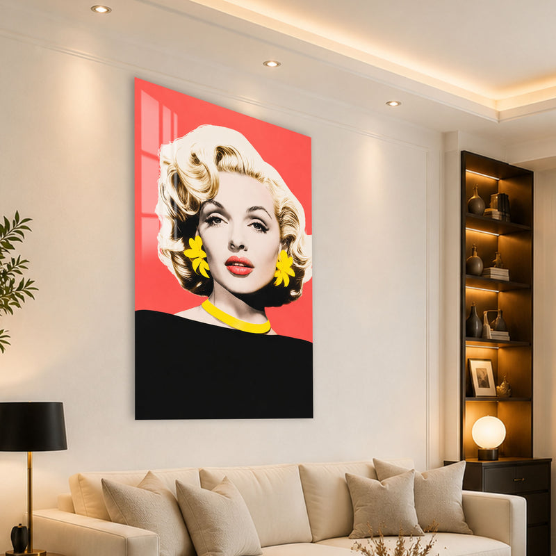 Sarı Küpeli Pop Art Sarışın Cam Tablo – Cam Tablo