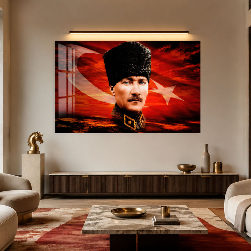 Kızıl Gökte Kalpaklı Atatürk Cam Tablo