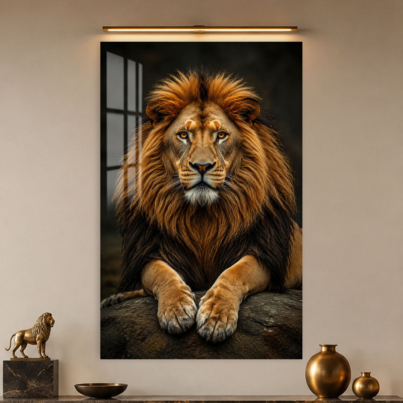 Pençeleri Üstünde Aslan Cam Tablo – Cam Tablo
