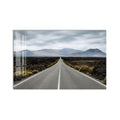 Volkanik Arazide Uzun Yol Cam Tablo – Cam Tablo