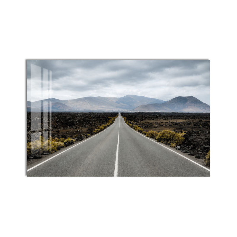 Volkanik Arazide Uzun Yol Cam Tablo – Cam Tablo