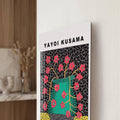 Turkuaz Vazoda Kırmızı Çiçekler Cam Tablo – Cam Tablo